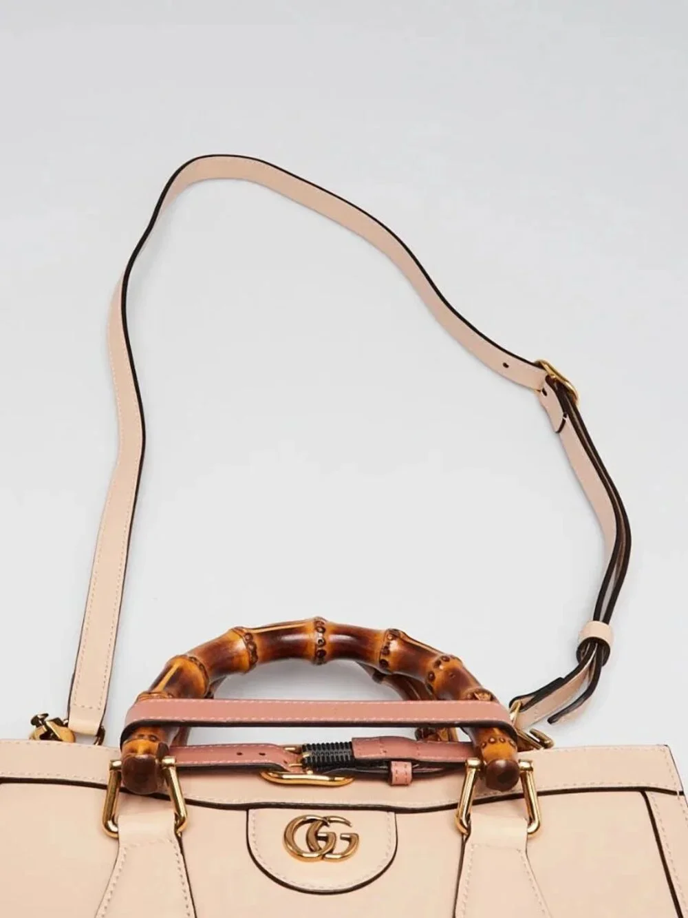 Gucci Beige Smooth Leather Small Diana Tote Bag